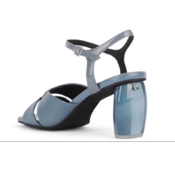 JEFFREY CAMPBELL BLUE RETRO LUCITE BLOCK HEEL STRAPPY SANDALS SIZE 7.5 NWT - Picture 4 of 12